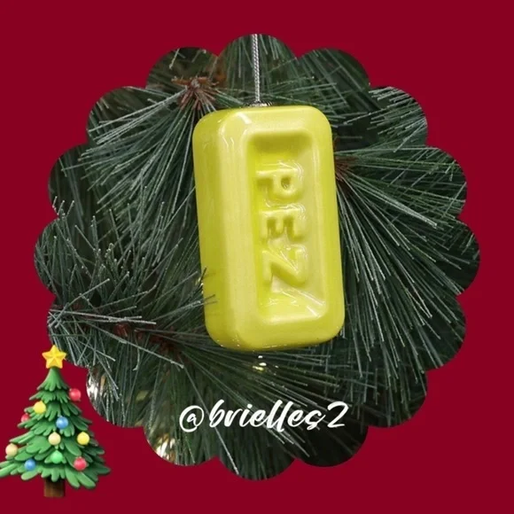 Last One! 🎠 New Pez Candy Christmas Ornament, Gold, Qty 1 - Picture 3 of 5